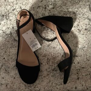 Black high heels shoes